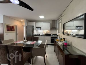 Image 7 - 897487