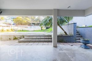 Image 62 - 897490