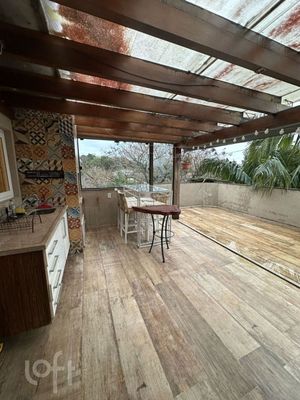 Image 6 - 897528