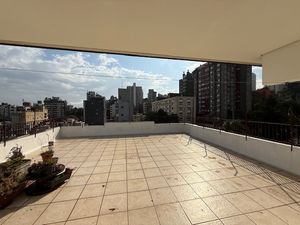Image 25 - 897530