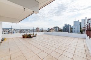 Image 8 - 897530