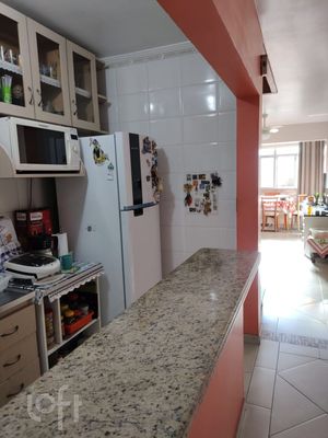 Image 4 - 897536
