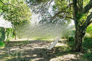 Image 15 - 897537