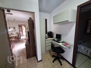 Image 12 - 897546