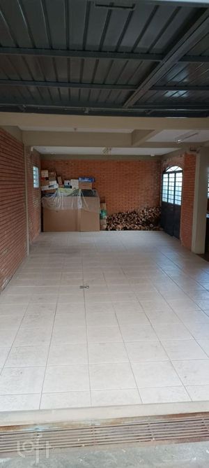 Image 35 - 897550