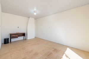 Image 19 - 897563