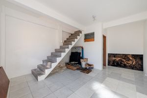 Image 34 - 897563