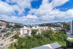 Image 10 - 897571