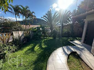 Image 39 - 897575