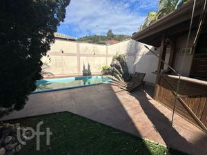 Image 33 - 897575