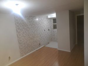 Image 11 - 897588