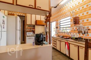 Image 8 - 897601