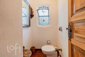 Image 31 - 897601
