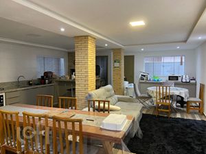Image 2 - 897602
