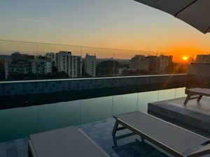 Image 13 - 897618