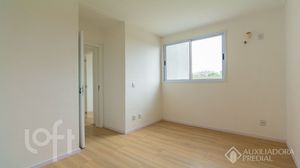 Image 4 - 897621