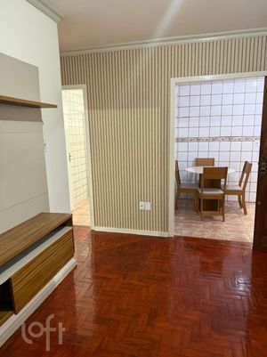 Image 8 - 897632