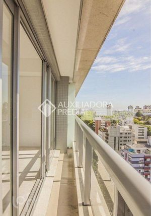 Image 3 - 897636