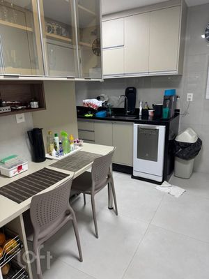Image 7 - 897645