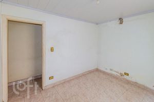 Image 10 - 897651