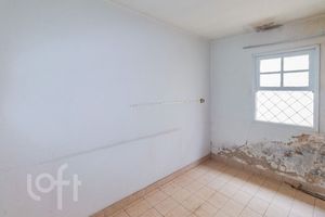 Image 19 - 897651