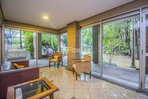 Image 1 - 897653