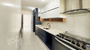 Image 1 - 897654