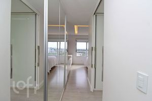 Image 8 - 897656