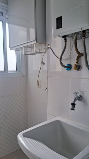 Image 3 - 897657