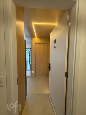 Image 11 - 897658