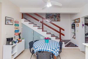 Image 6 - 897660