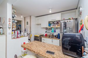 Image 24 - 897660
