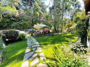 Image 10 - 897666