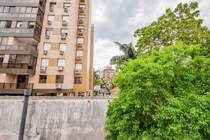 Image 3 - 897670