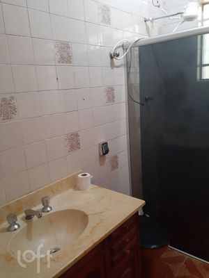 Image 19 - 897672