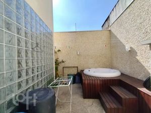Image 8 - 897673