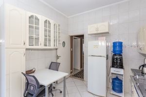 Image 14 - 897677