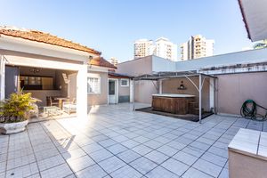 Image 19 - 897677