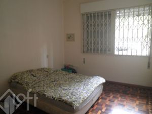 Image 8 - 897678