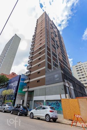 Image 33 - 897679