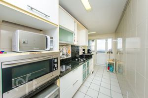 Image 6 - 897680