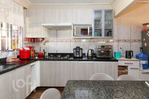 Image 14 - 897690