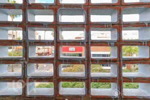 Image 17 - 897694