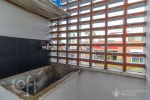 Image 16 - 897694