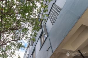 Image 24 - 897694