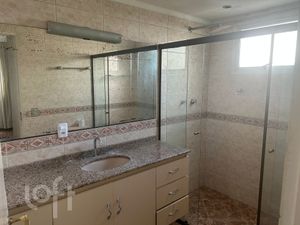 Image 9 - 897695