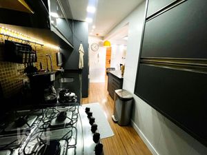 Image 9 - 897696