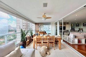 Image 1 - 897699