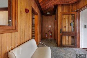 Image 30 - 897701