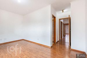 Image 16 - 897701